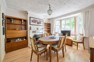 Dining Room- click for photo gallery